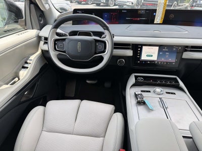 2026 Lincoln Navigator Premiere