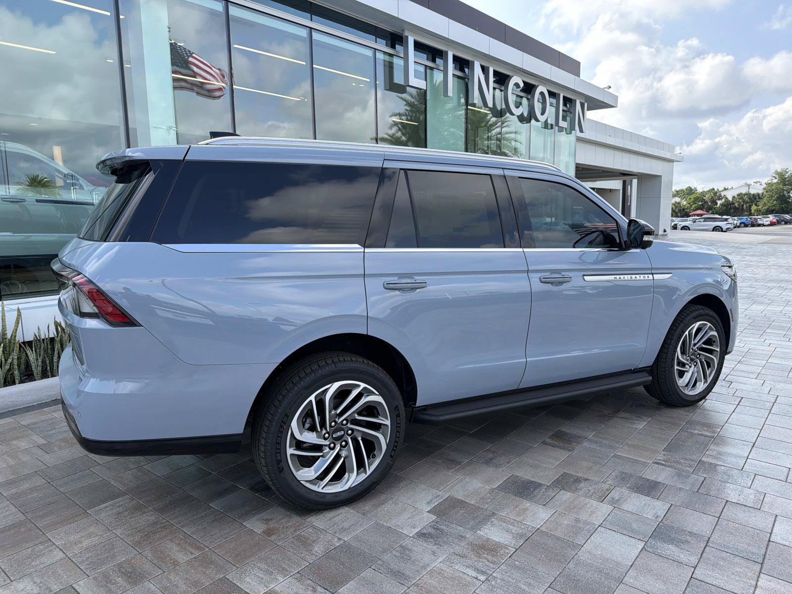 2026 Lincoln Navigator Premiere