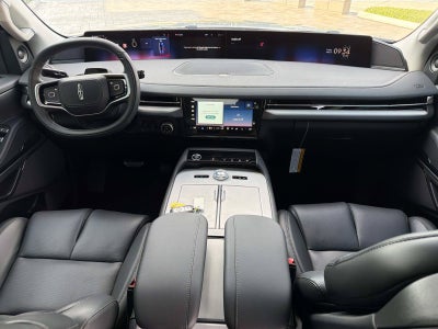 2026 Lincoln Navigator Premiere