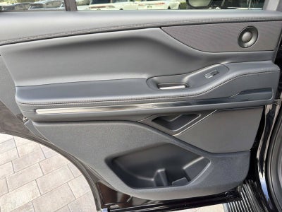 2027 Lincoln Navigator Premiere