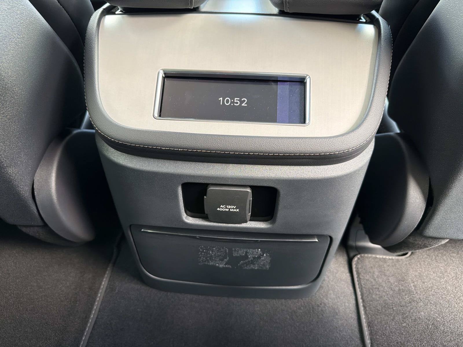 2027 Lincoln Navigator Premiere