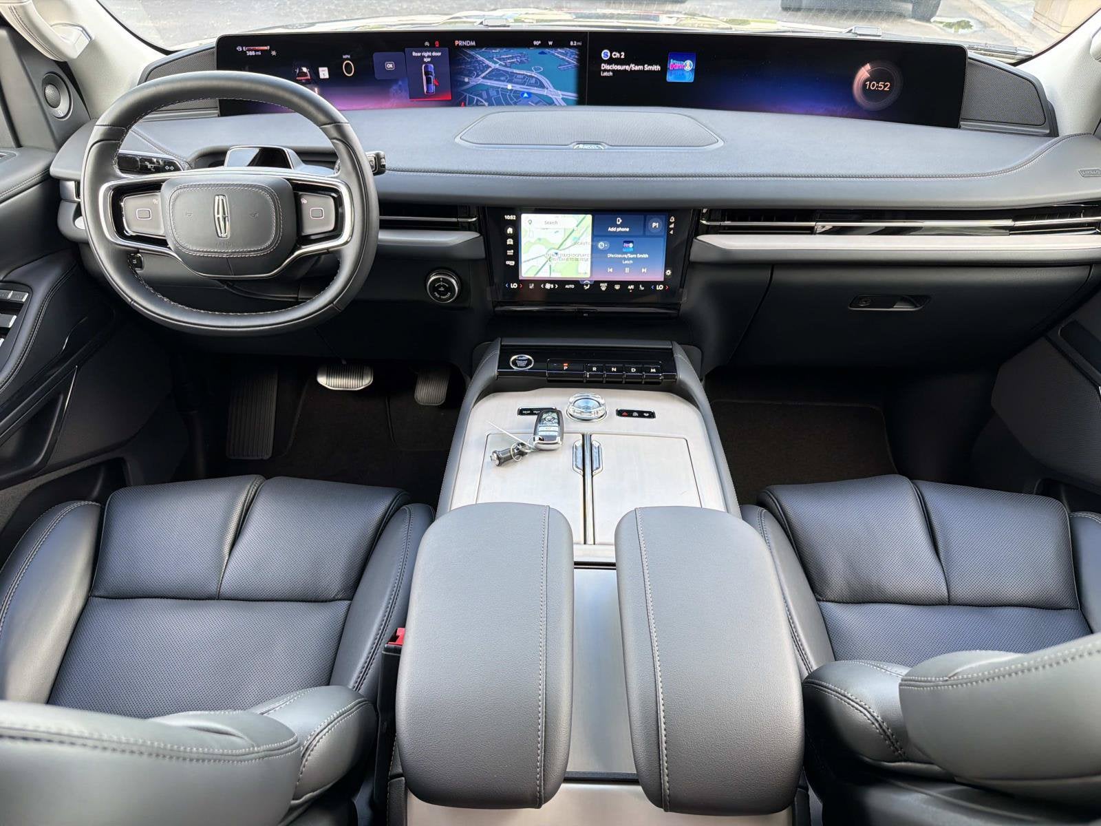 2027 Lincoln Navigator Premiere