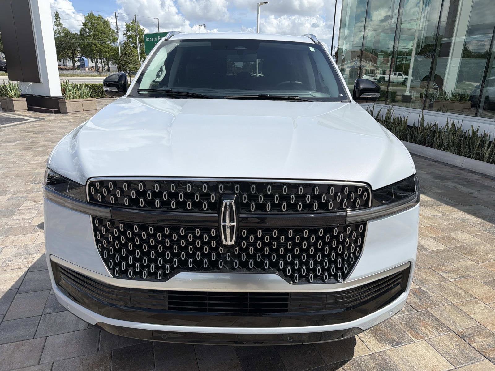 2026 Lincoln Navigator L Reserve