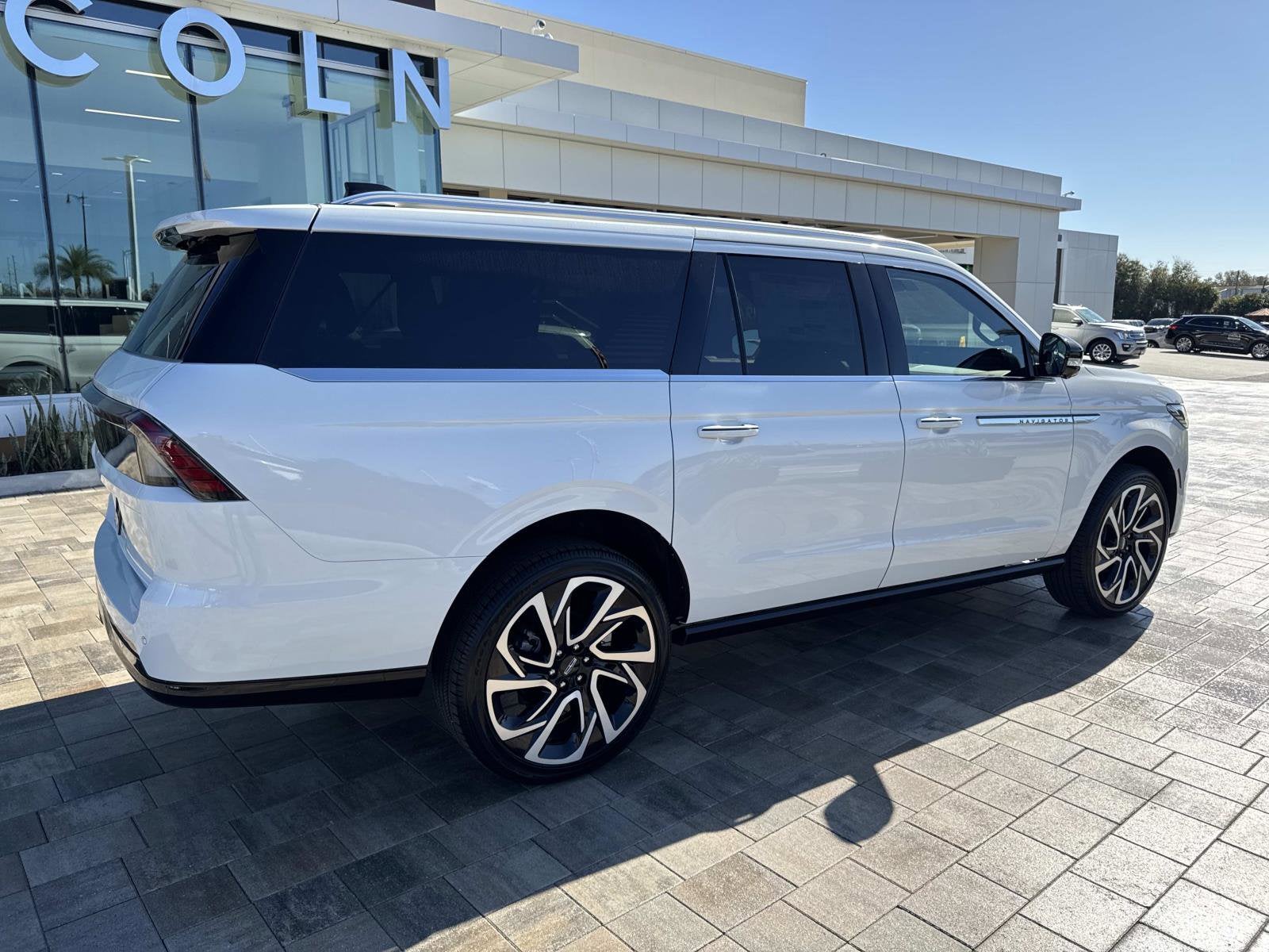 2026 Lincoln Navigator L Reserve