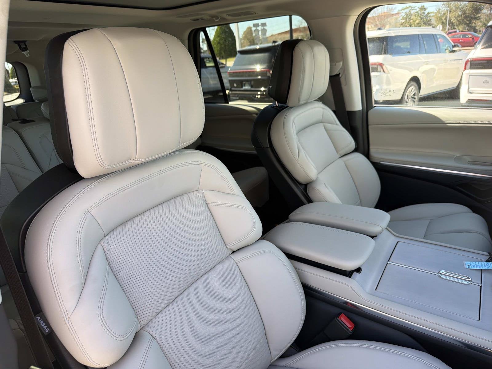 2026 Lincoln Navigator L Reserve