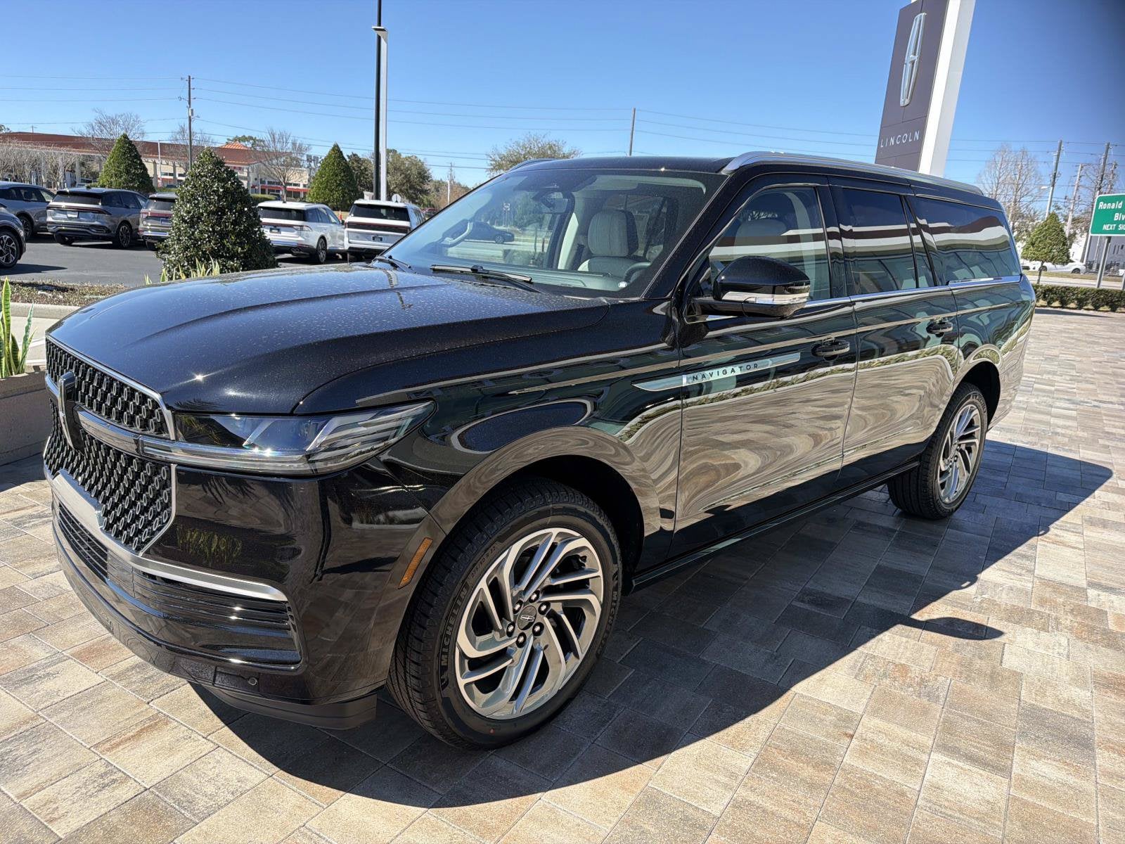 2026 Lincoln Navigator L Reserve