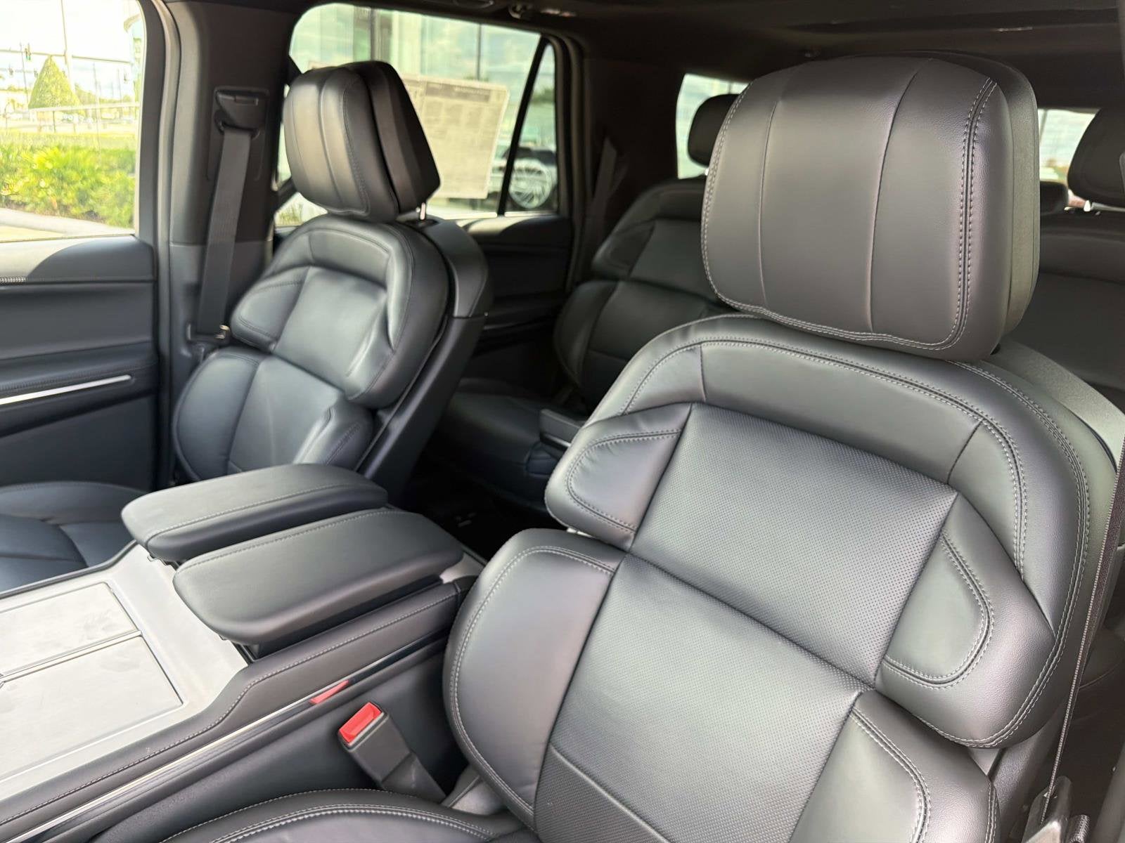 2026 Lincoln Navigator L Reserve