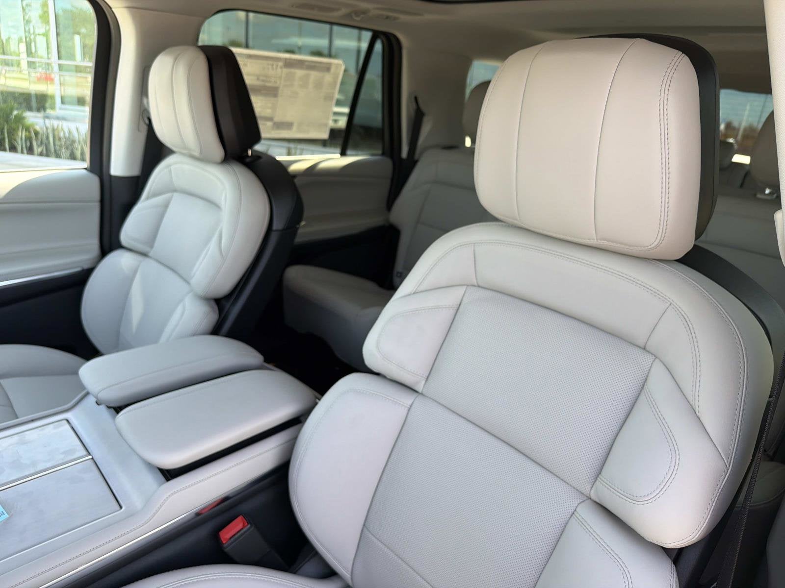 2026 Lincoln Navigator L Reserve