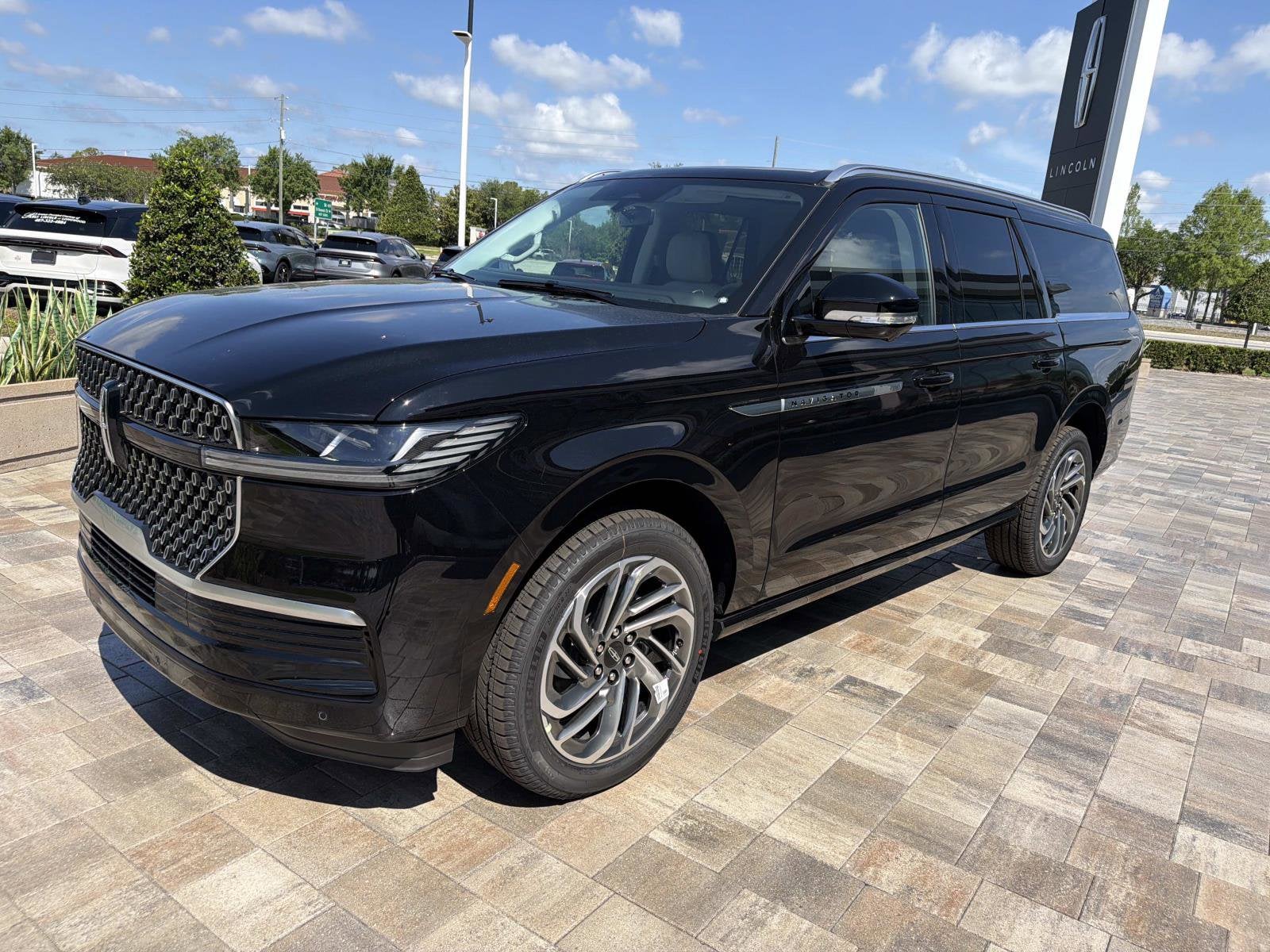 2026 Lincoln Navigator L Reserve