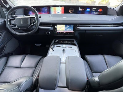 2026 Lincoln Navigator L Reserve