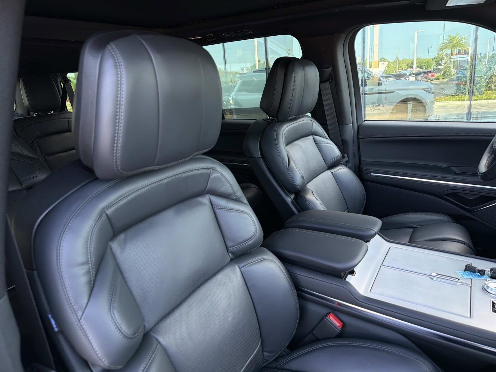 2026 Lincoln Navigator L Reserve