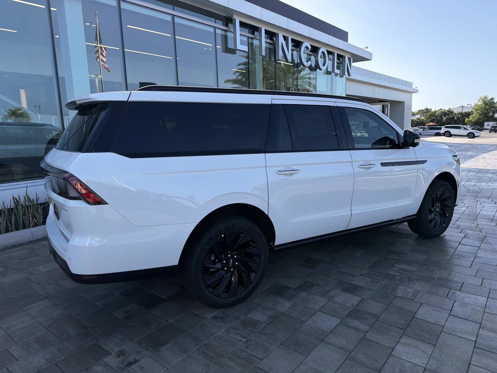 2026 Lincoln Navigator L Reserve