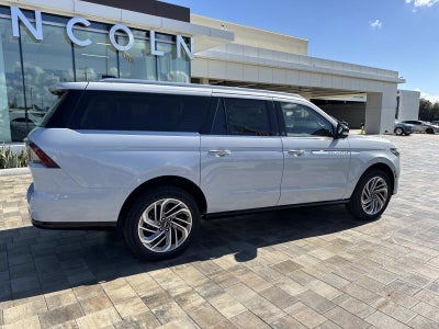 2026 Lincoln Navigator L Reserve