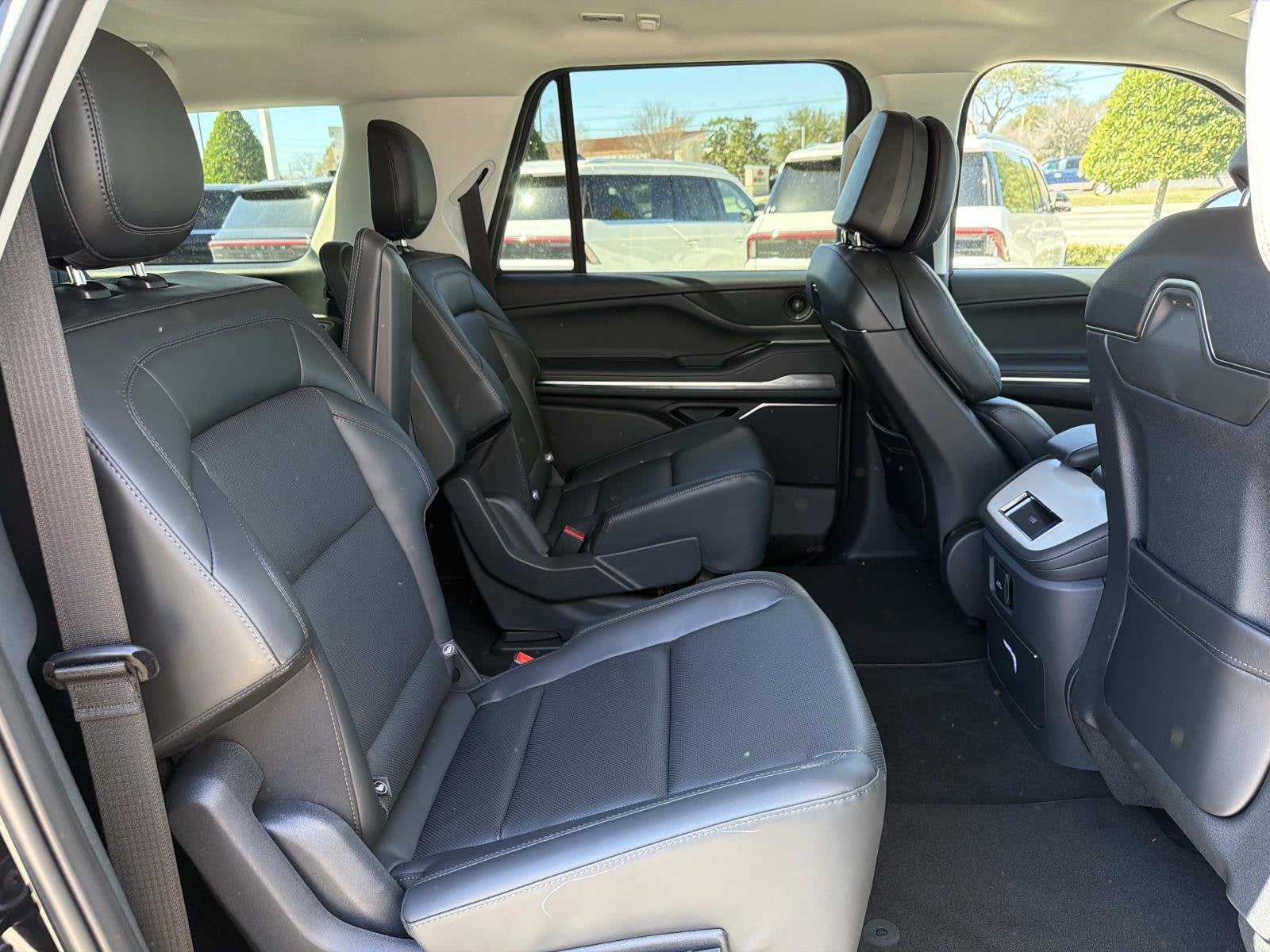2026 Lincoln Navigator L Premiere
