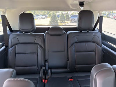 2026 Lincoln Navigator L Premiere