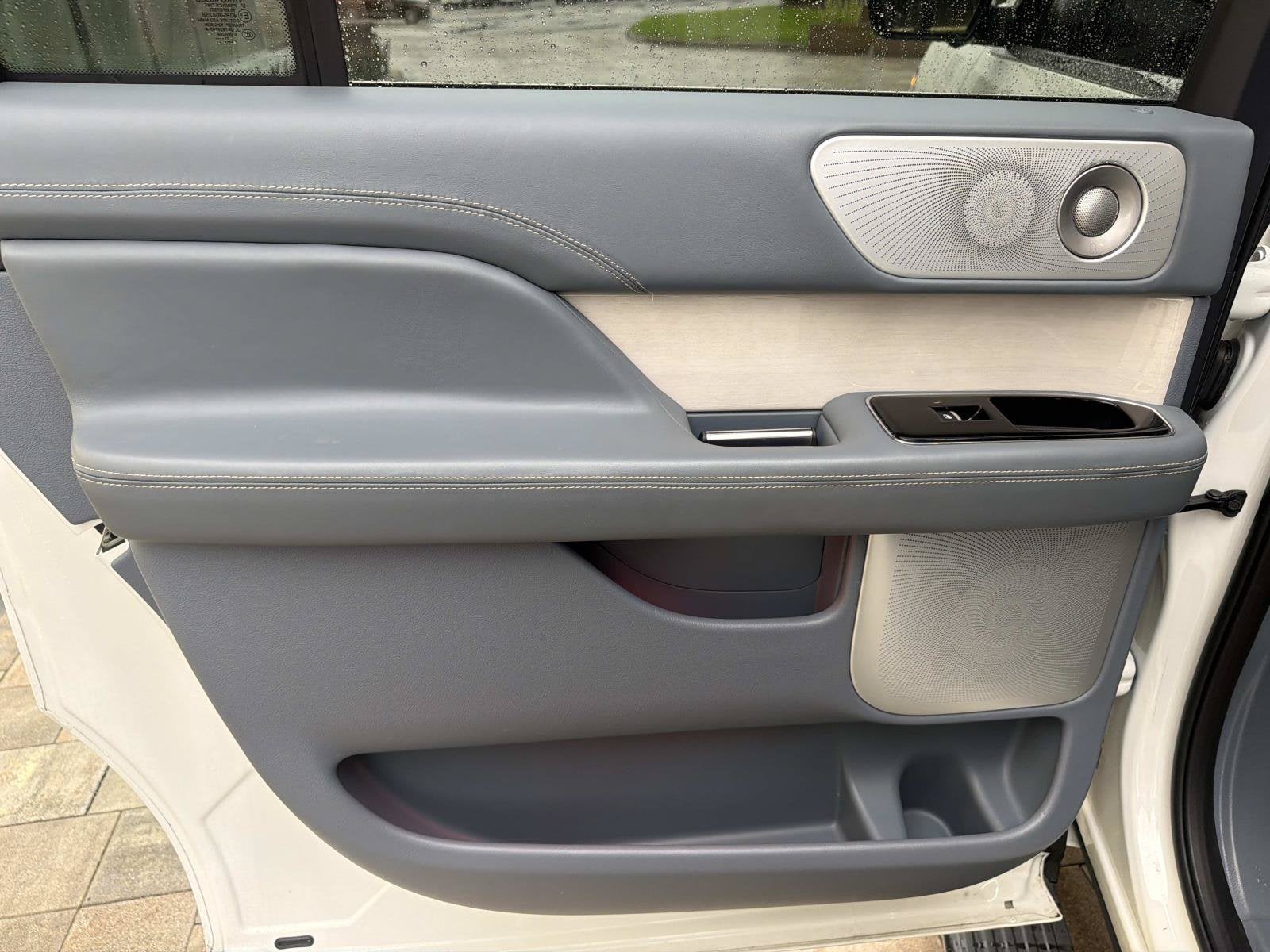 2024 Lincoln Navigator L Black Label