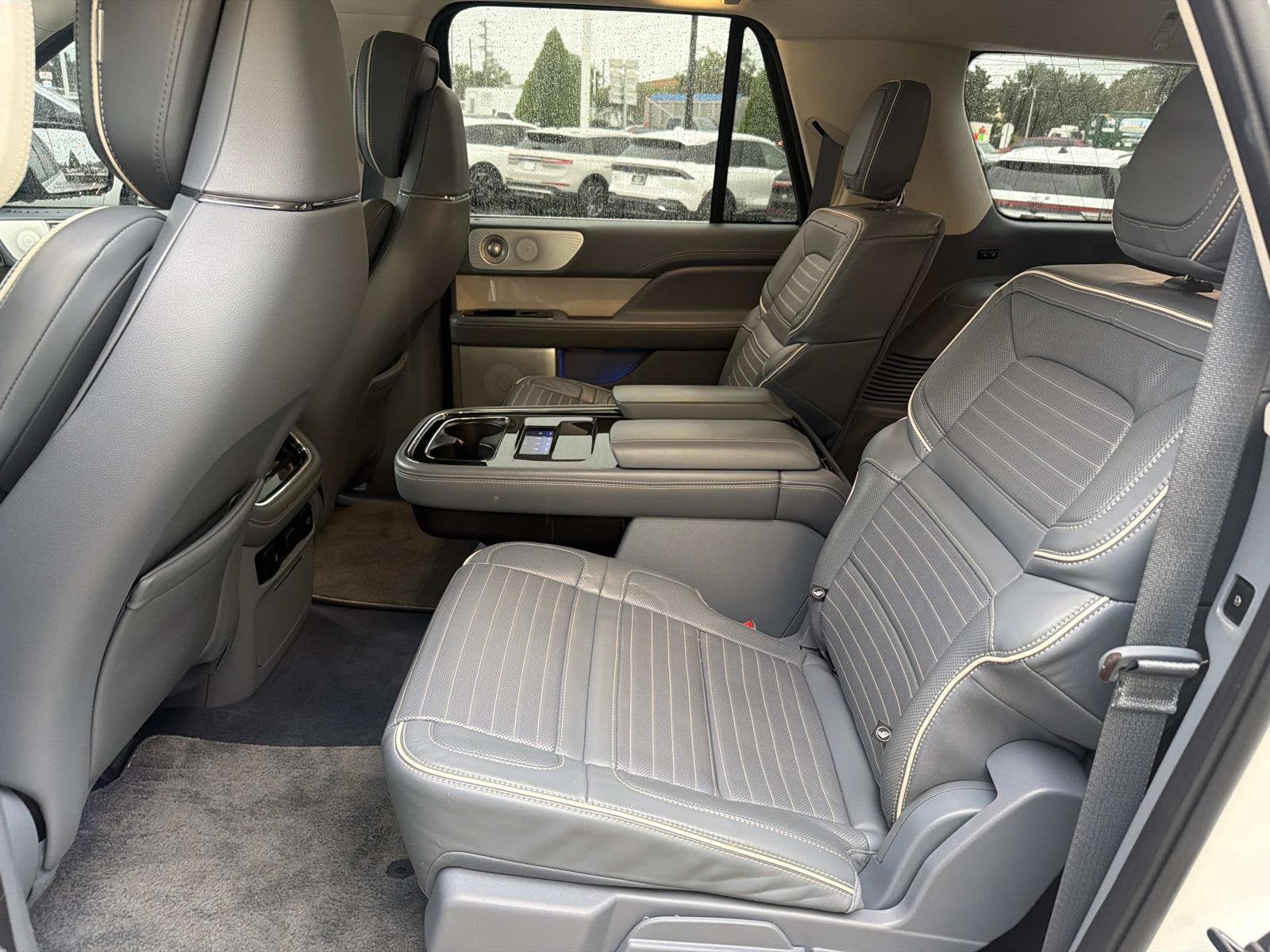 2024 Lincoln Navigator L Black Label