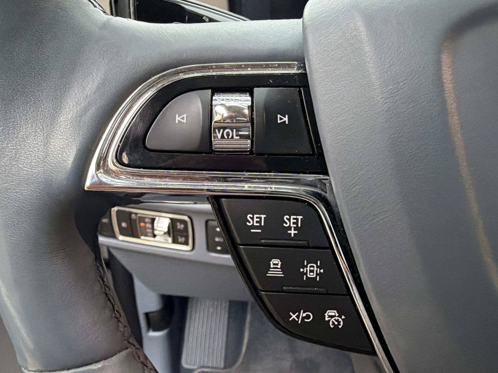 2024 Lincoln Navigator L Black Label