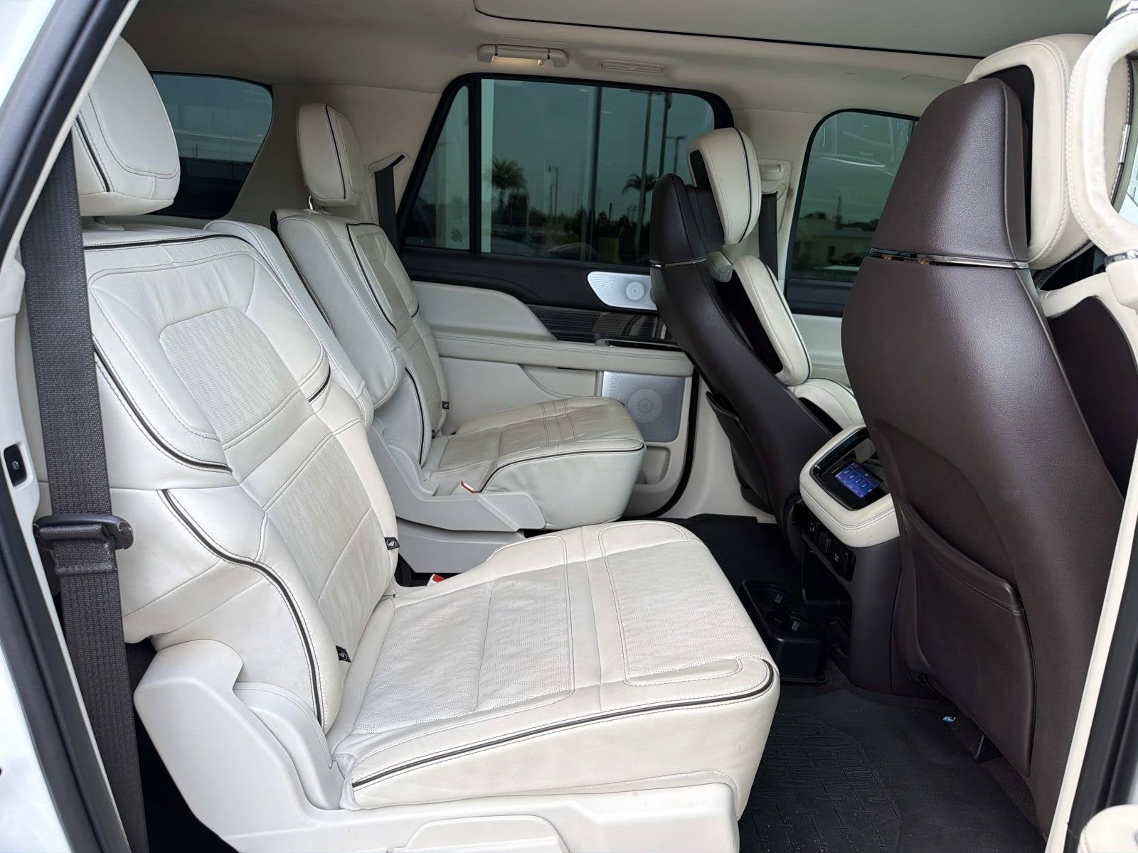 2023 Lincoln Navigator L Black Label