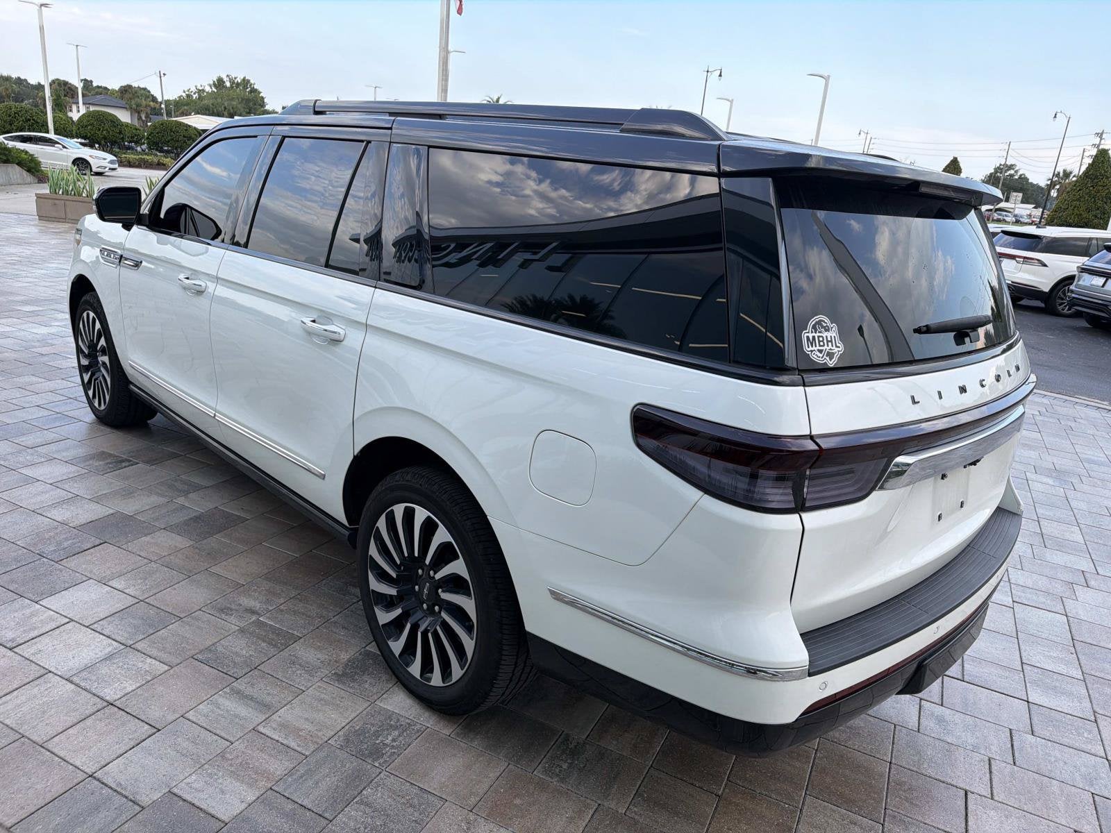 2023 Lincoln Navigator L Black Label
