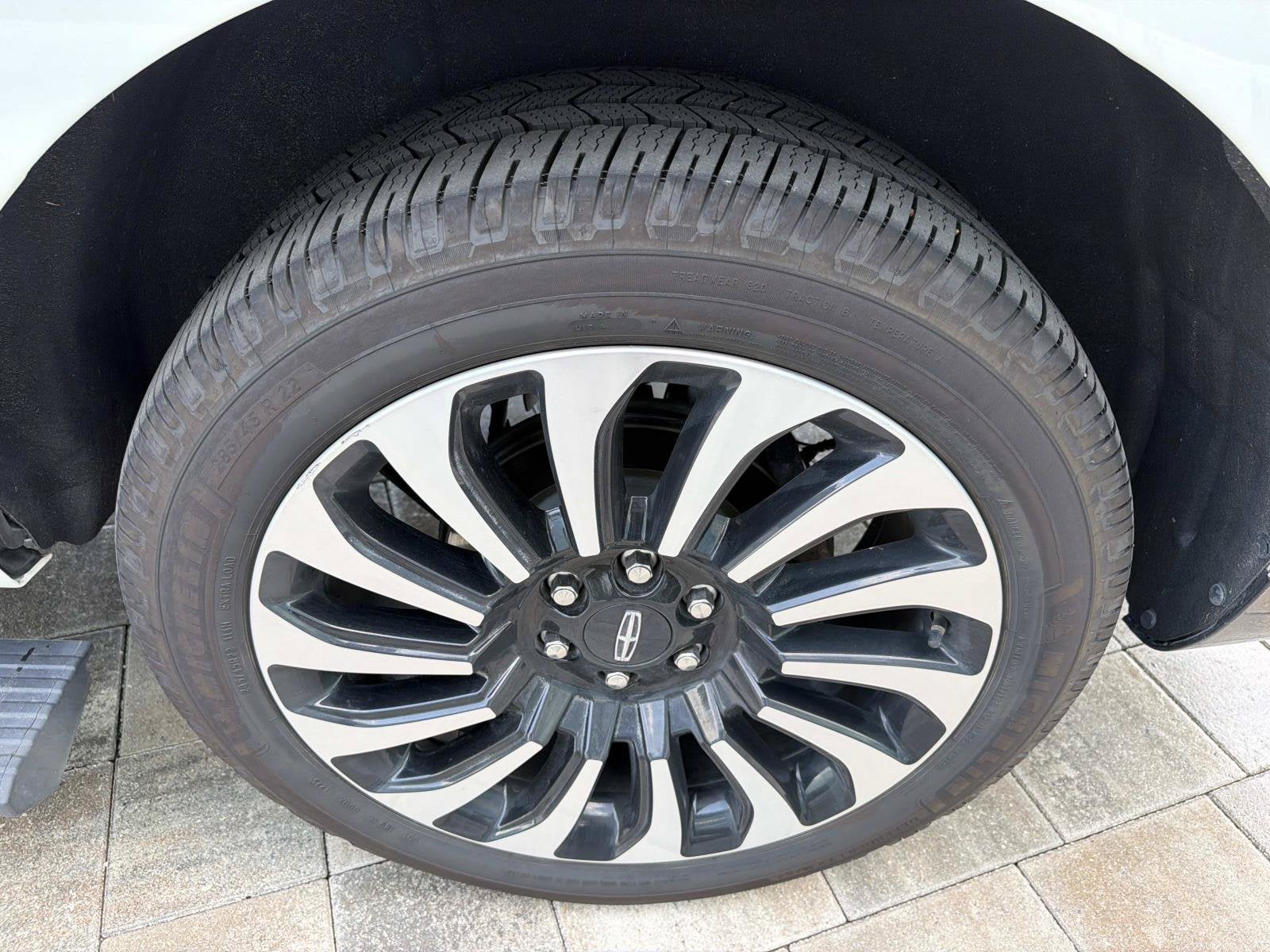 2023 Lincoln Navigator L Black Label