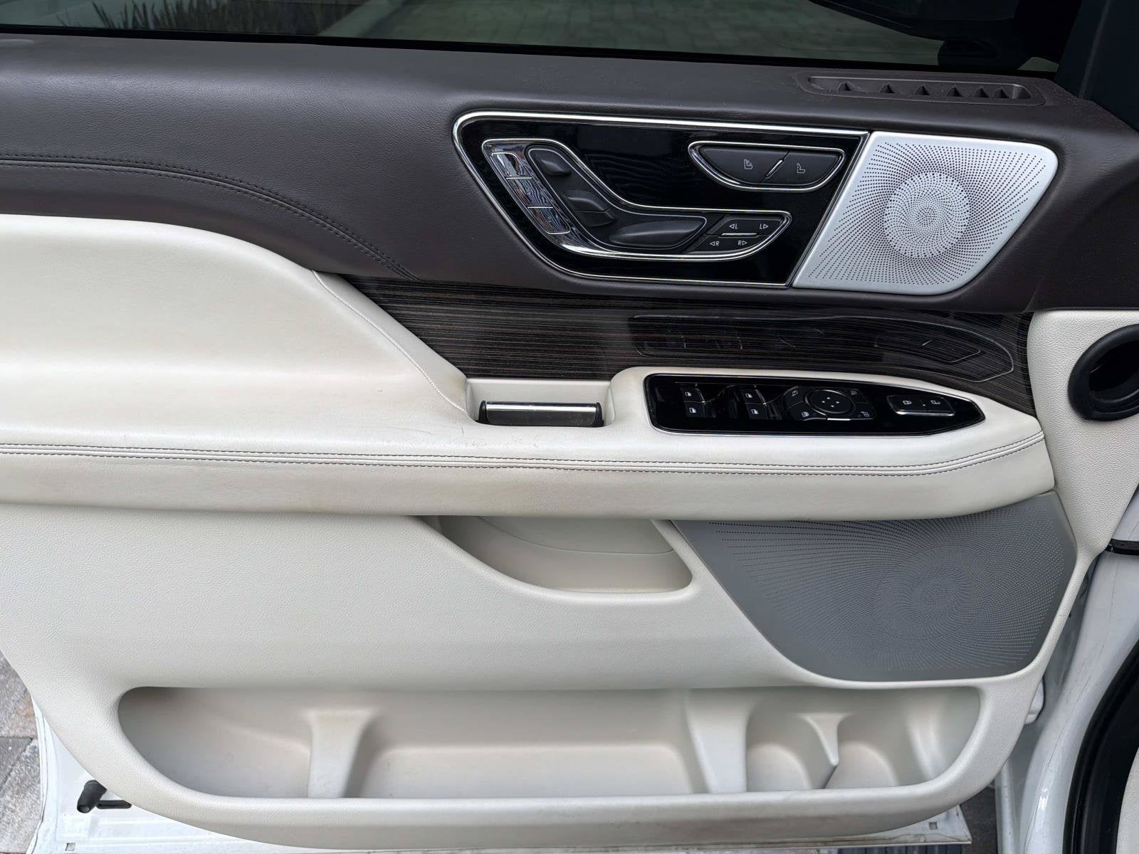 2023 Lincoln Navigator L Black Label