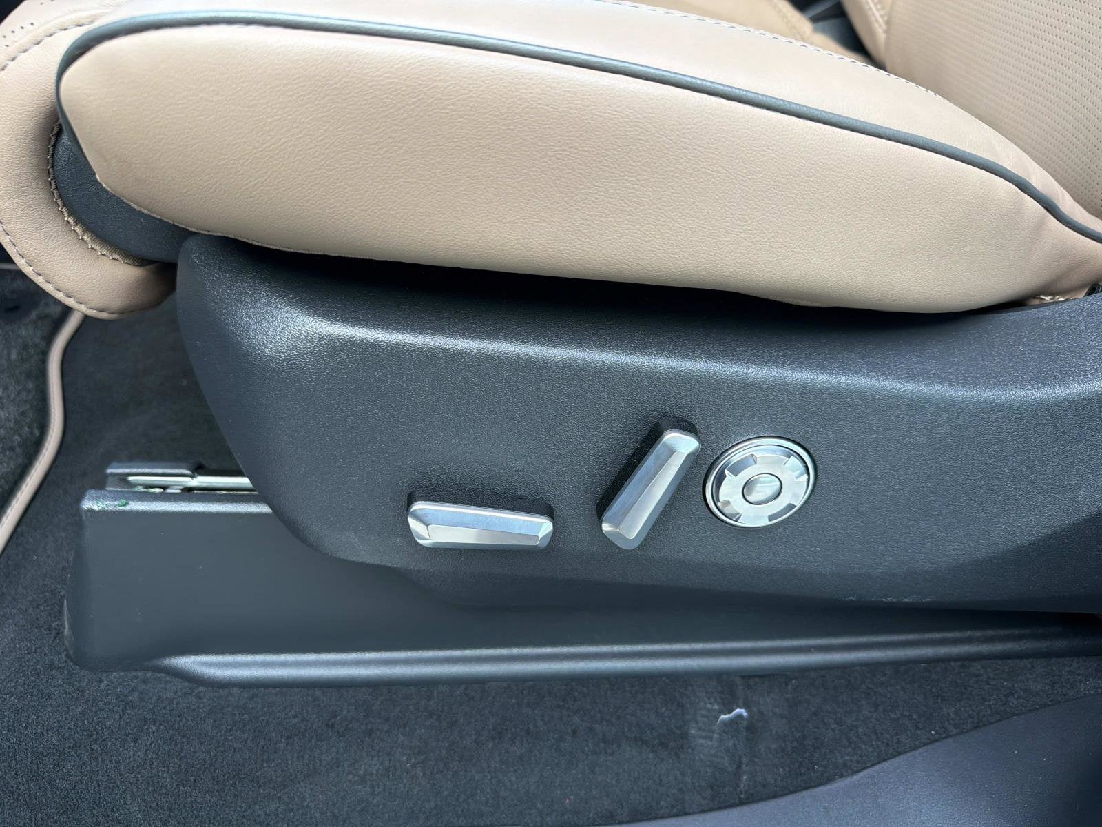 2026 Lincoln Navigator L Black Label
