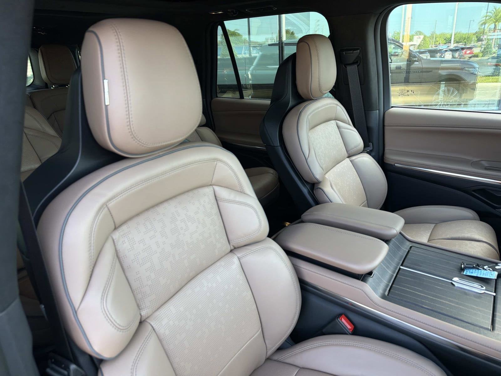 2026 Lincoln Navigator L Black Label