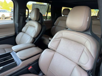 2027 Lincoln Navigator L Black Label