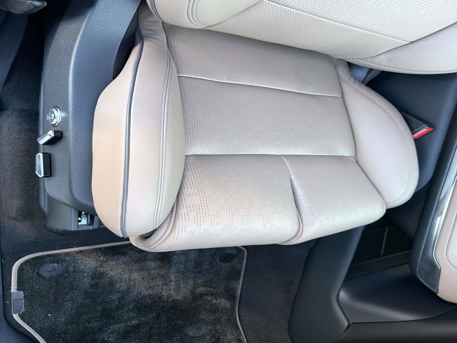 2027 Lincoln Navigator L Black Label