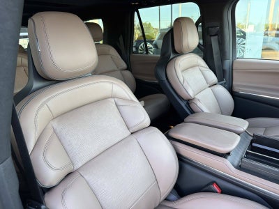 2027 Lincoln Navigator L Black Label