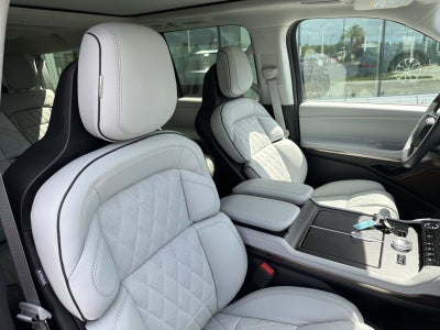 2026 Lincoln Navigator L Black Label