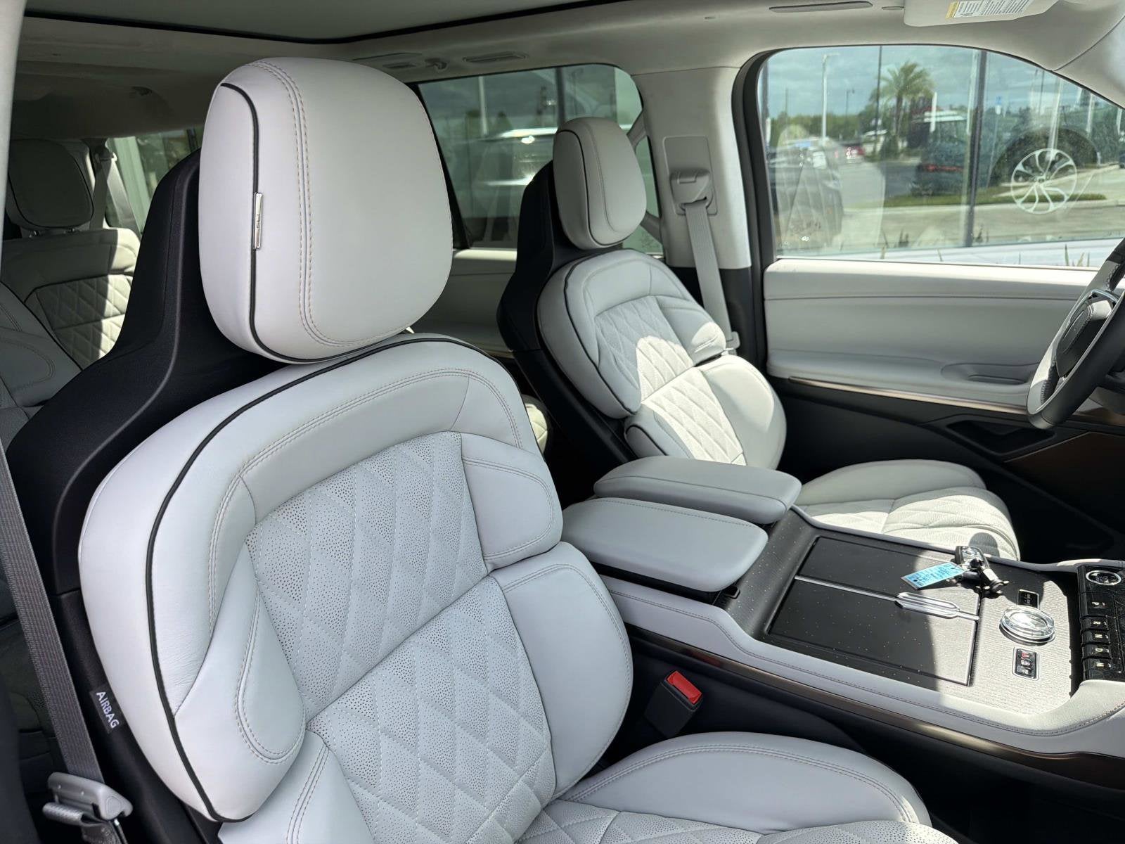 2026 Lincoln Navigator L Black Label