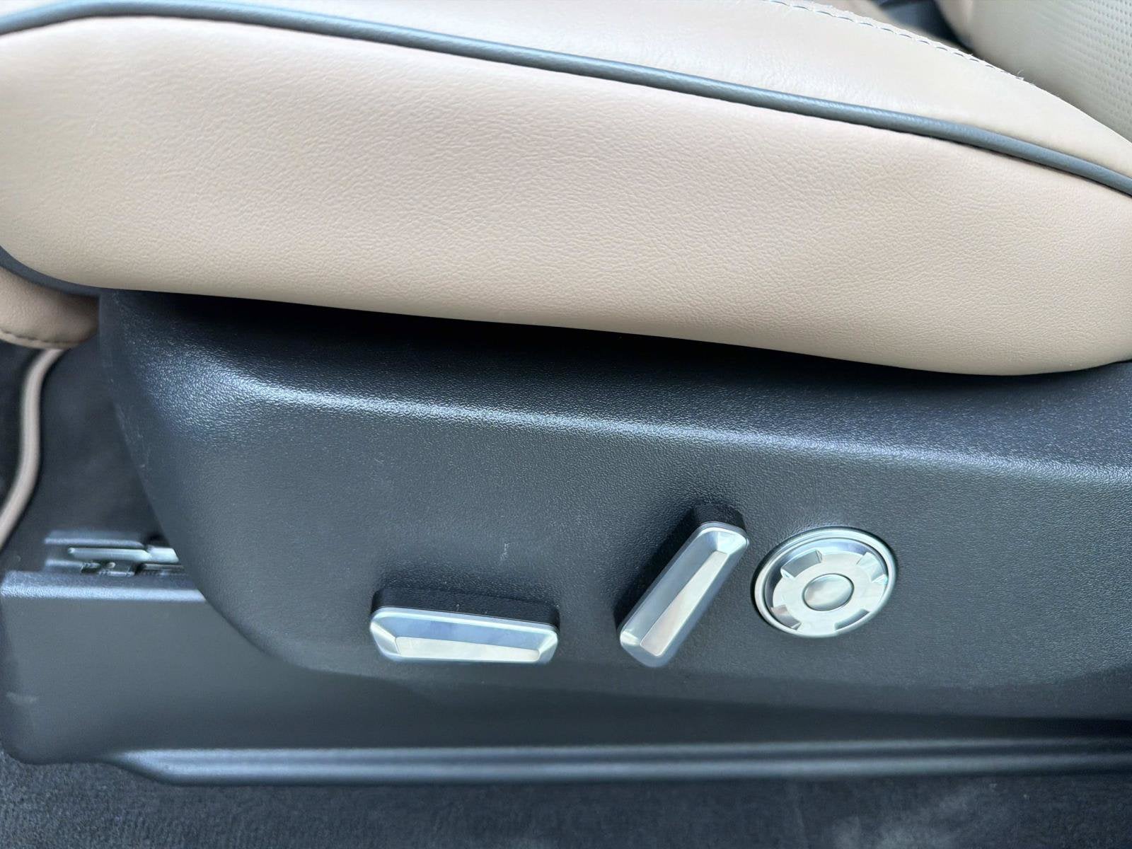 2027 Lincoln Navigator L Black Label