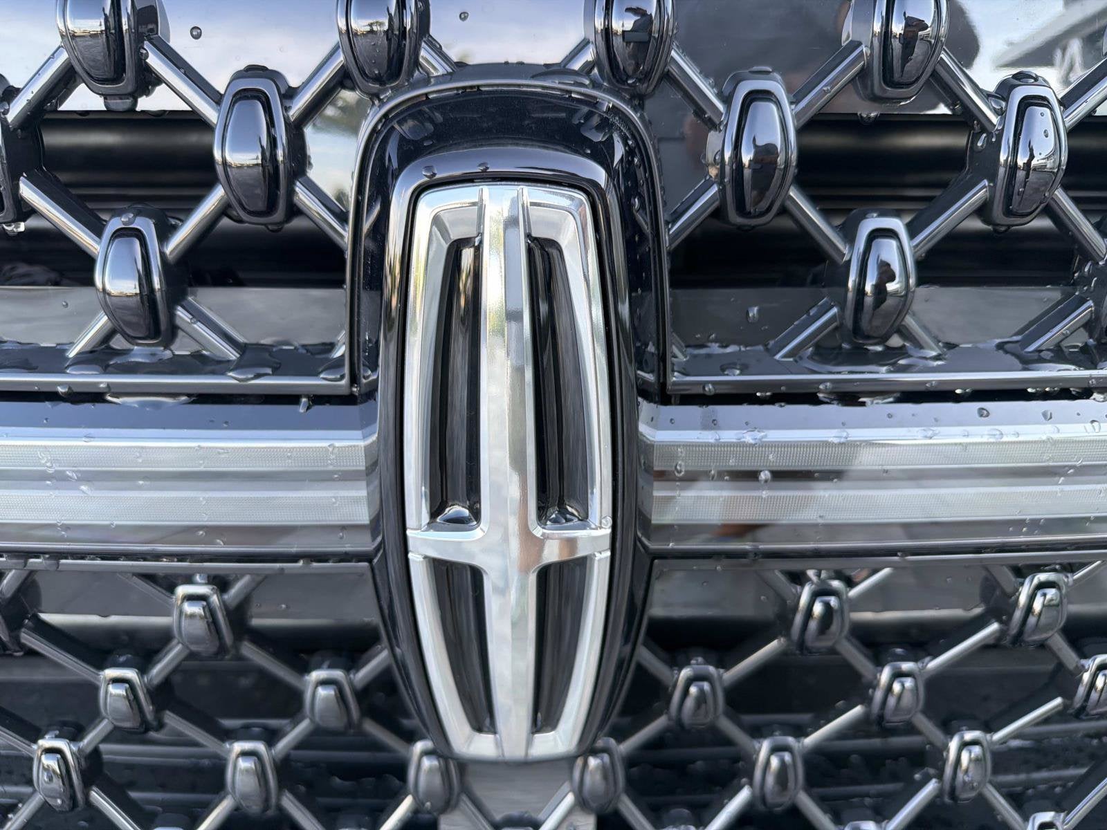 2027 Lincoln Navigator L Black Label
