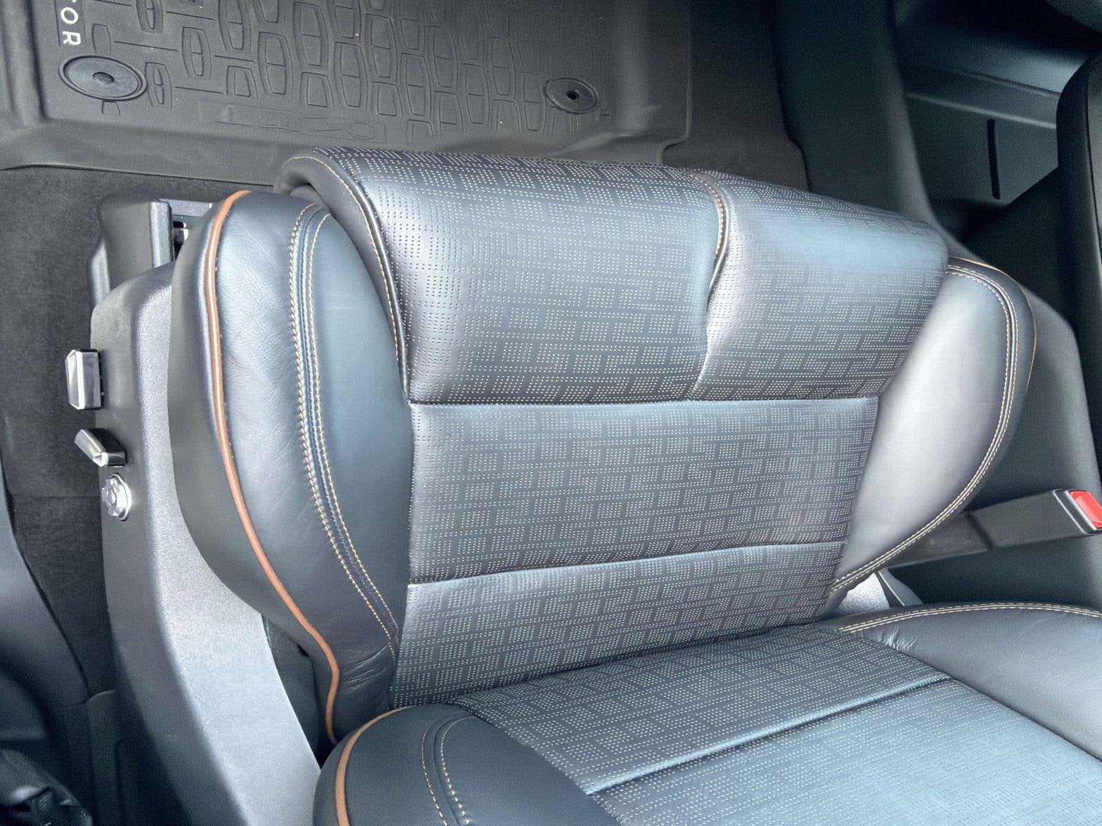 2027 Lincoln Navigator L Black Label