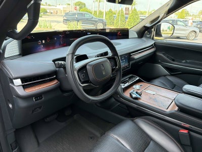 2027 Lincoln Navigator L Black Label