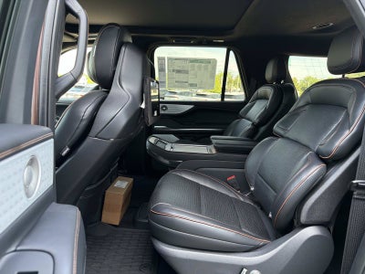 2027 Lincoln Navigator L Black Label