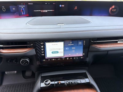 2027 Lincoln Navigator L Black Label