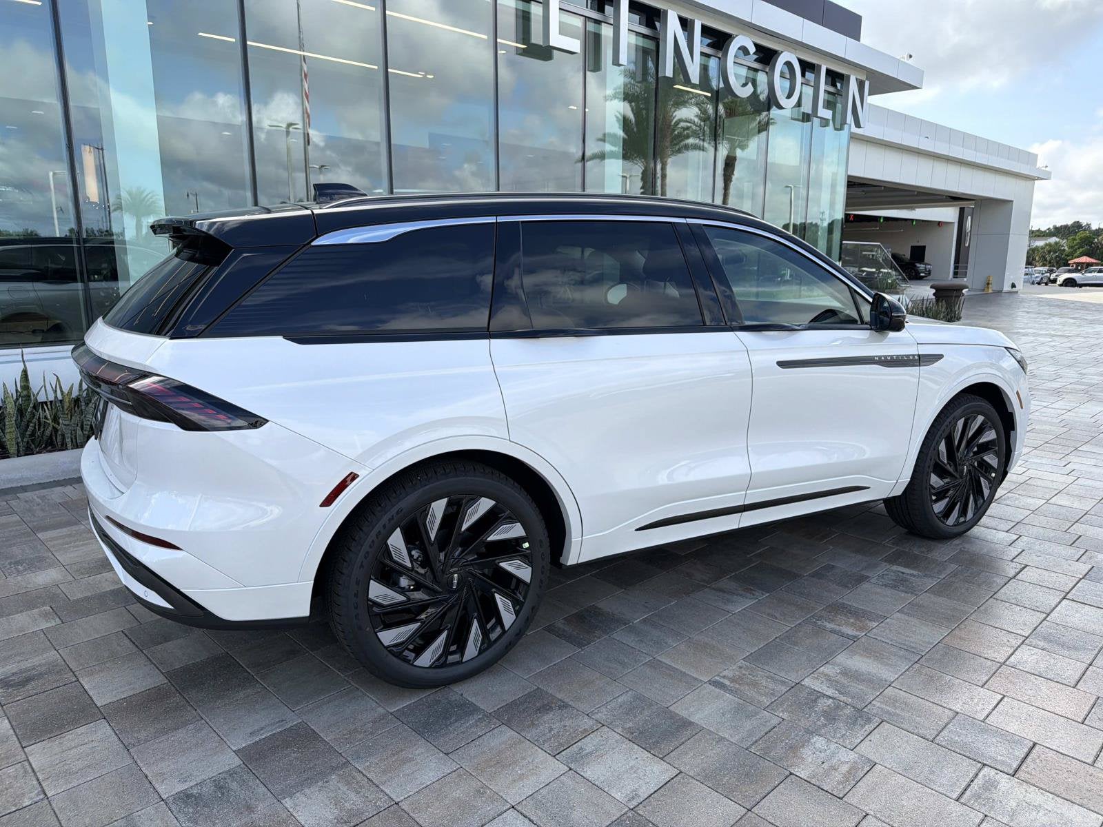 2026 Lincoln Nautilus Black Label
