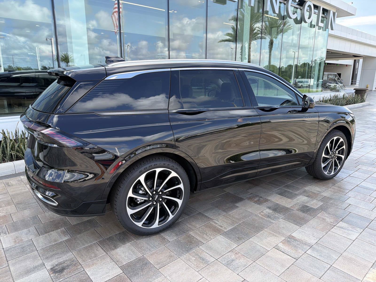 2026 Lincoln Nautilus Black Label