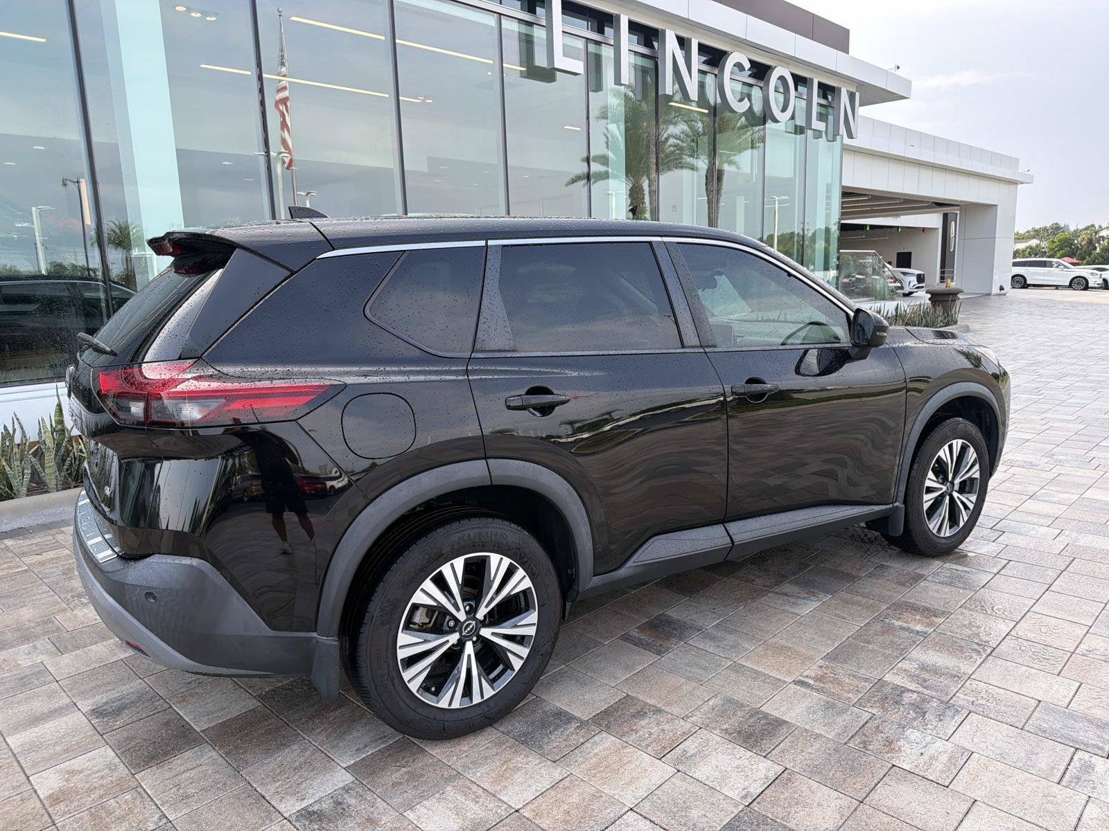 2022 Nissan Rogue SV