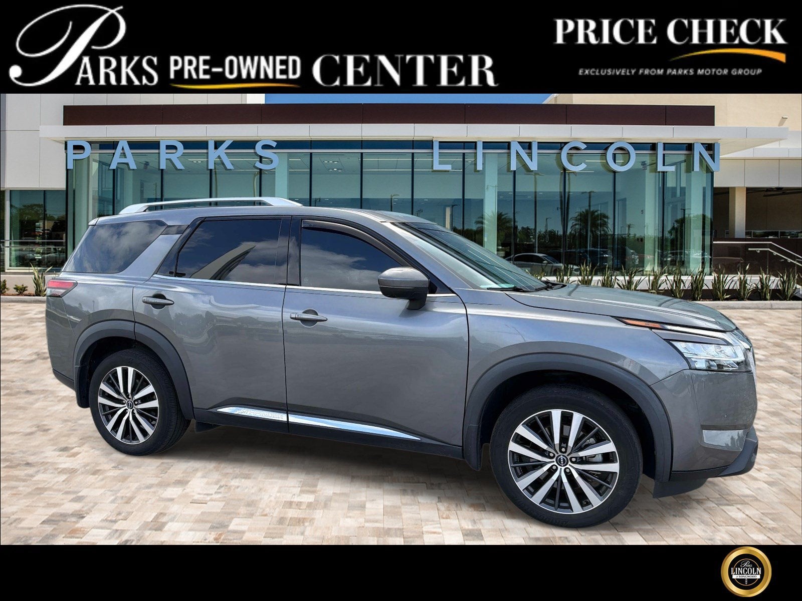 2022 Nissan Pathfinder Platinum