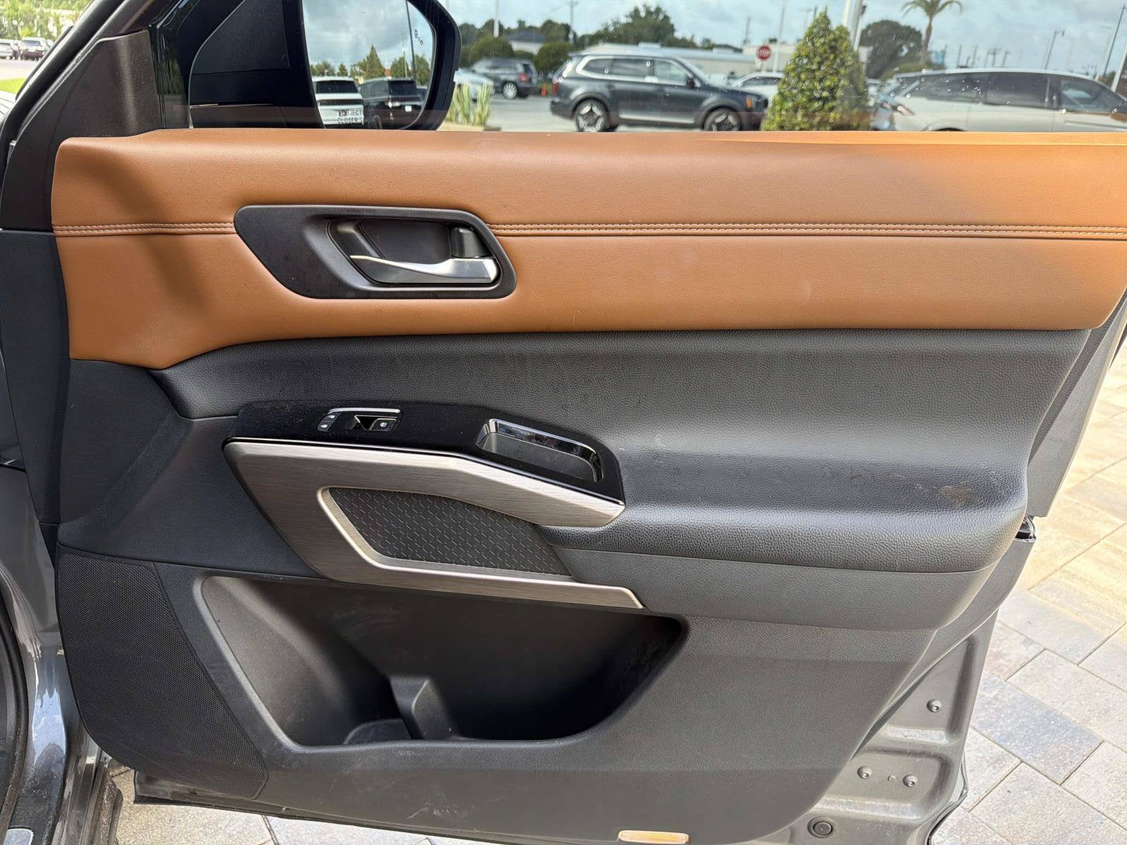 2022 Nissan Pathfinder Platinum
