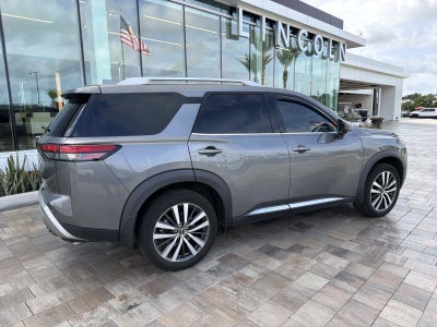 2022 Nissan Pathfinder Platinum