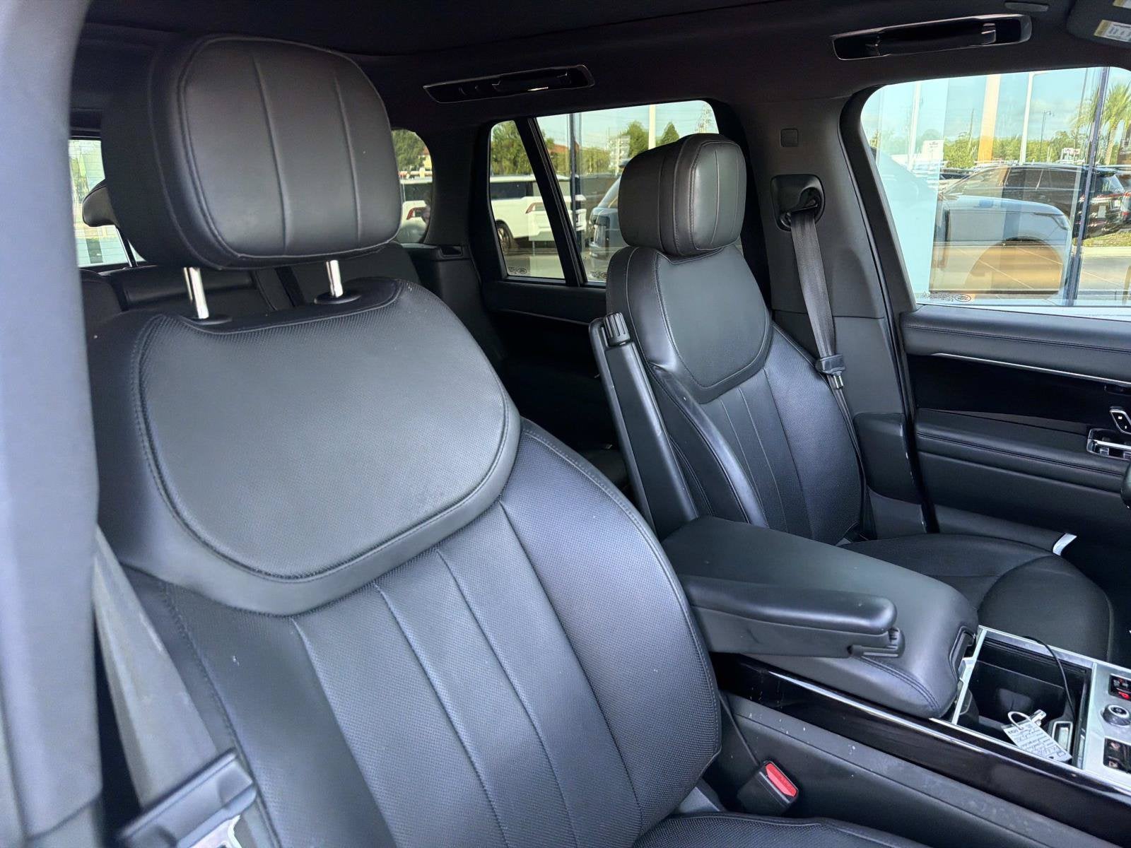 2023 Land Rover Range Rover SE