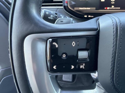 2023 Land Rover Range Rover SE