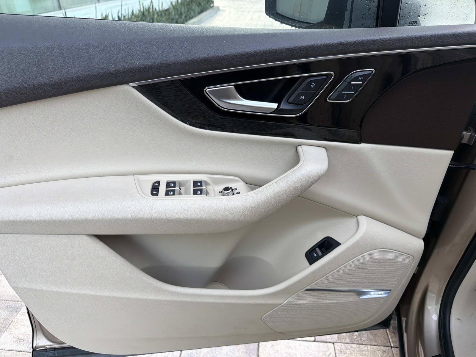 2019 Audi Q7 Premium Plus