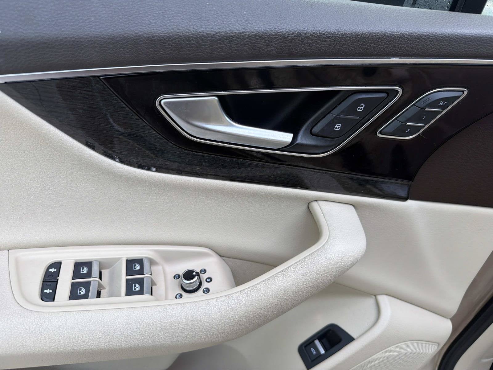 2019 Audi Q7 Premium Plus