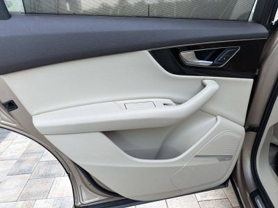 2019 Audi Q7 Premium Plus
